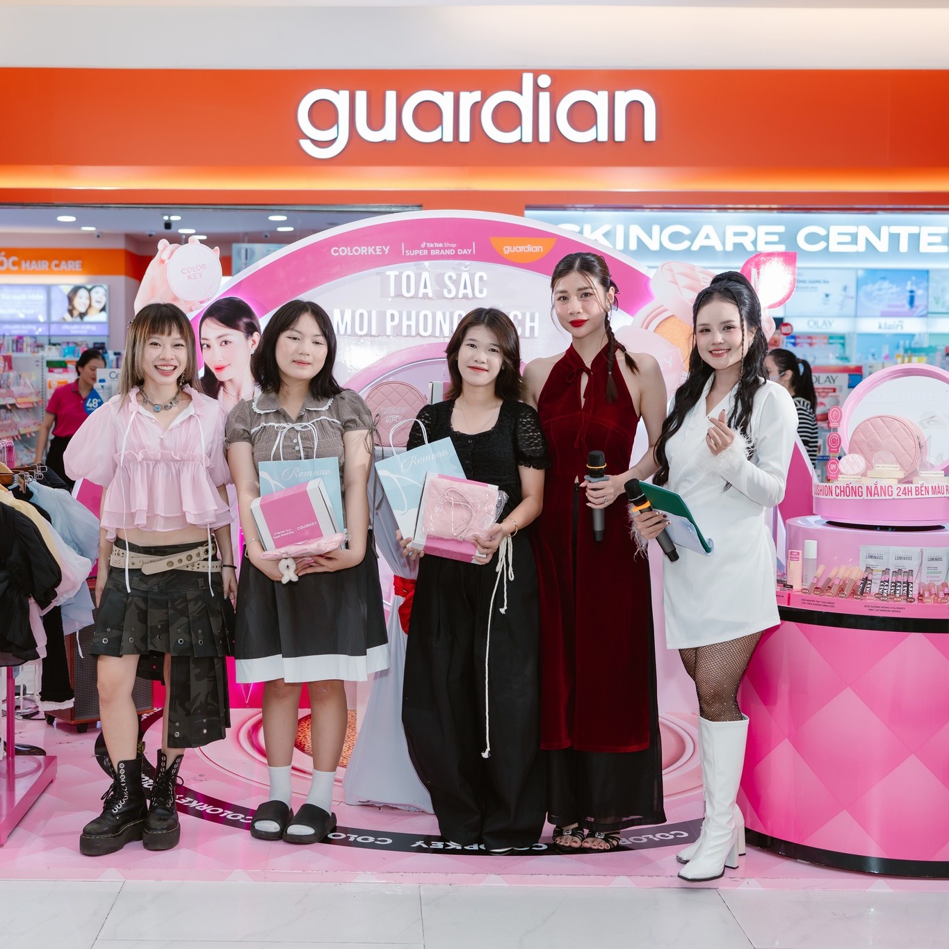 486467286_122164075682362013_7634022114159641943_n